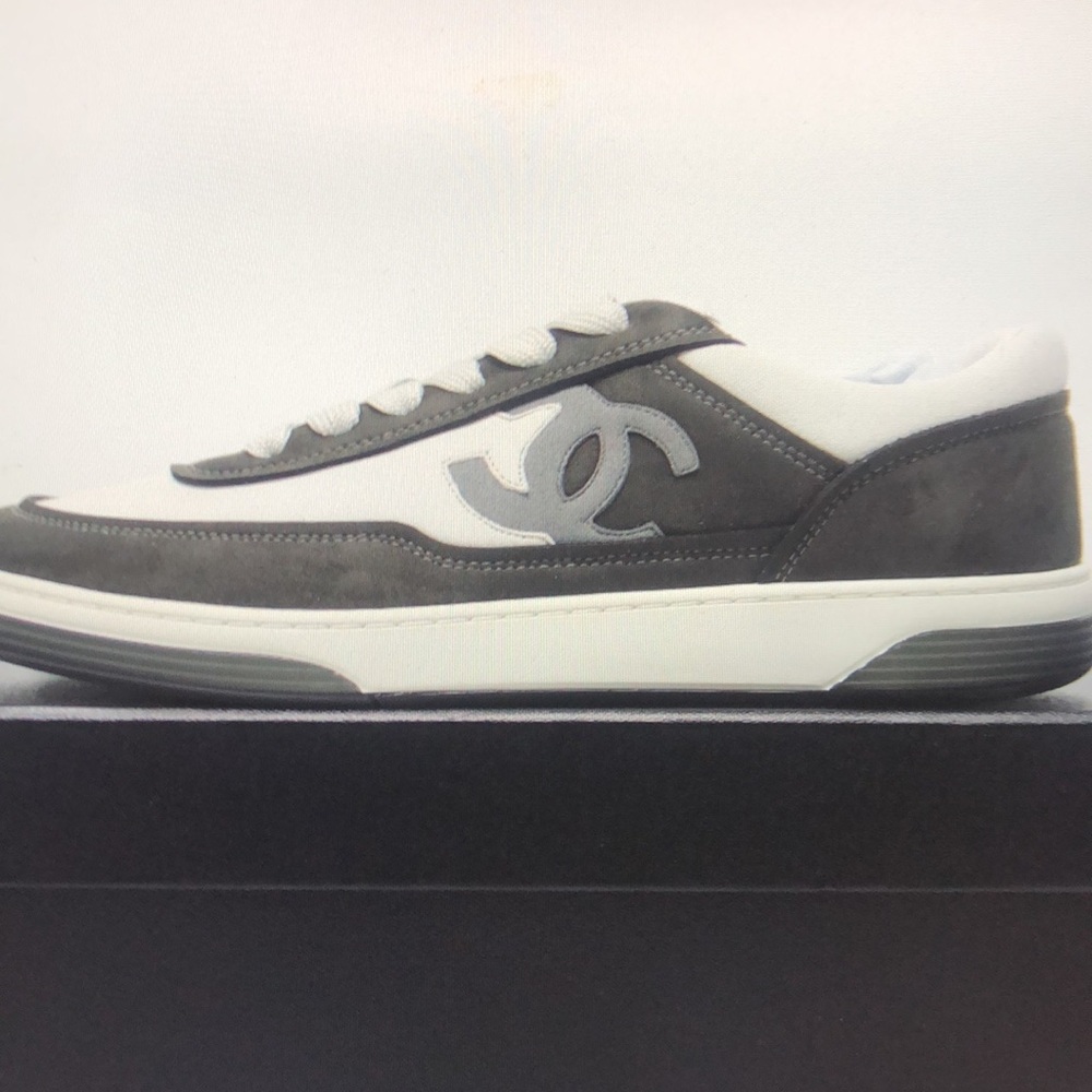 Channel Men’s Gray and White Sneakers - Picture 4 of 9